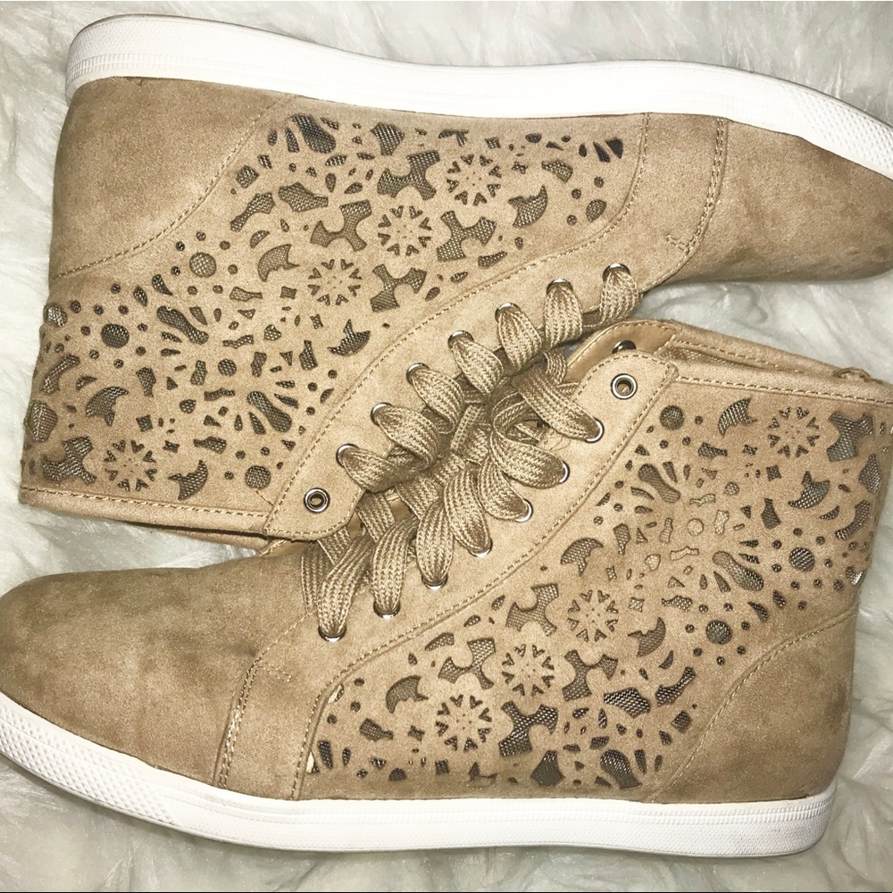 Forever 21 Lace Sneakers